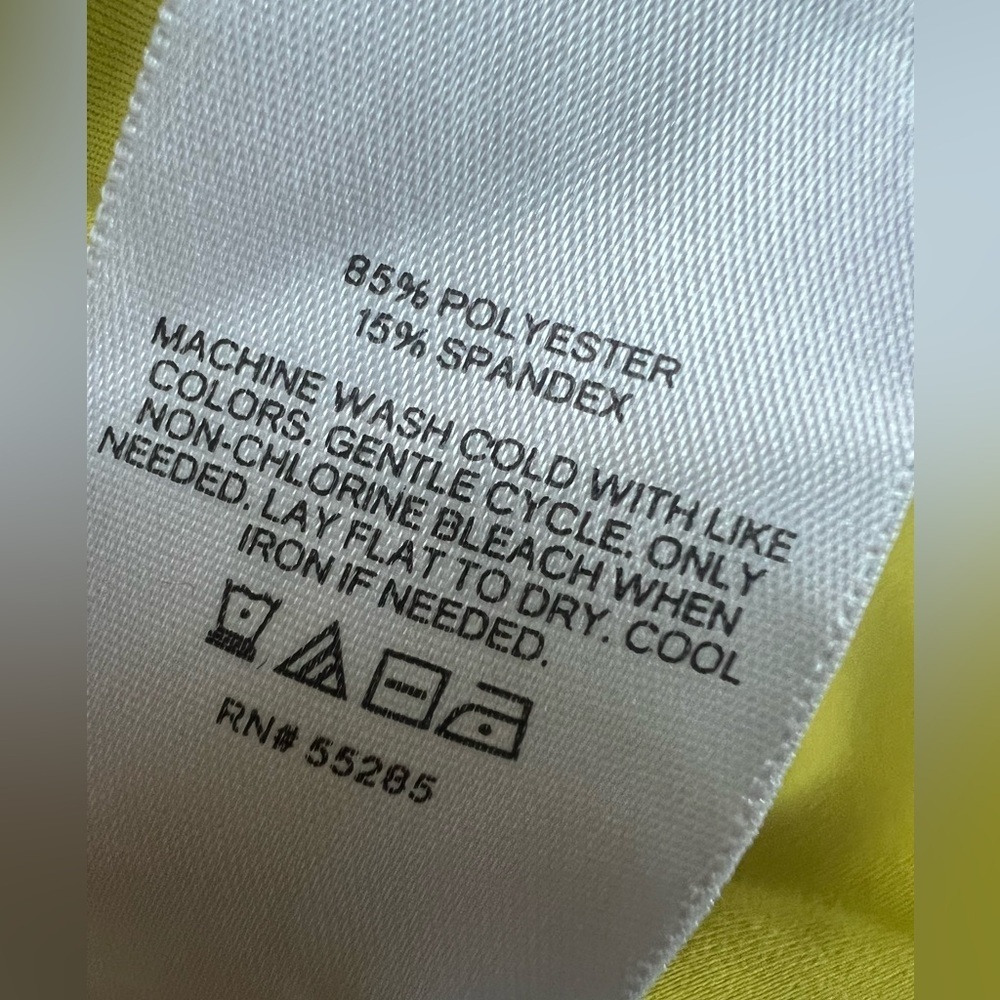 Express Body Contour Scoop Neck Bodysuit in Lemon Lime. Size XS - Picture 10 of 13